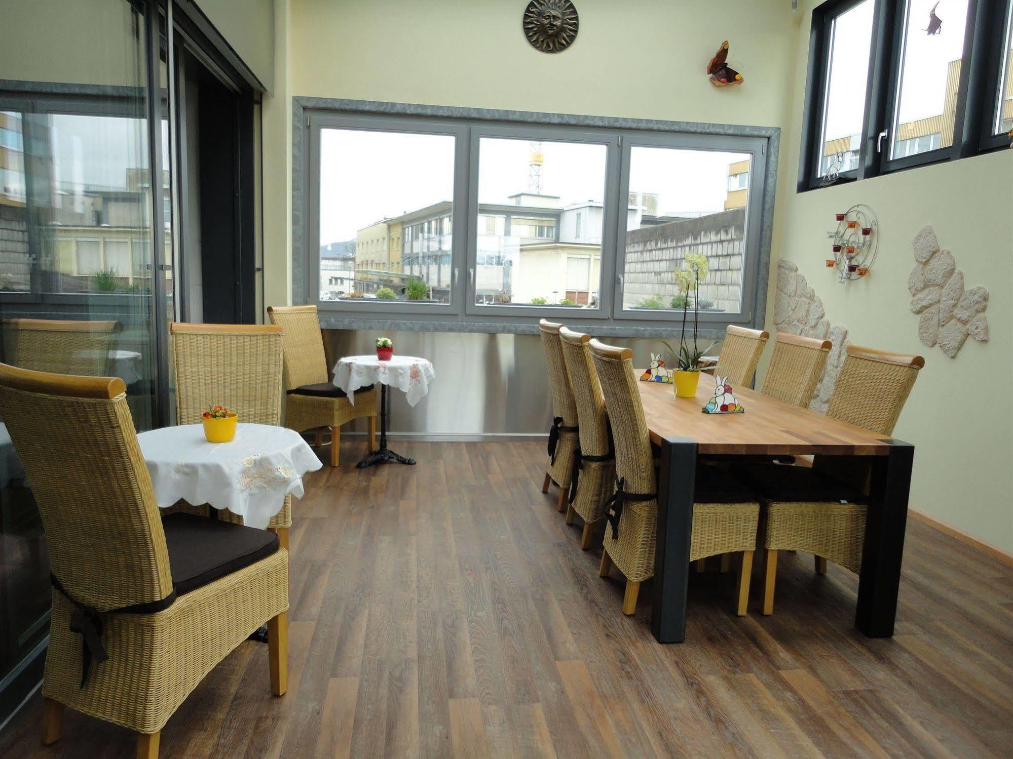 圣雅各布之狼住宿加早餐酒店 巴塞尔 外观 照片